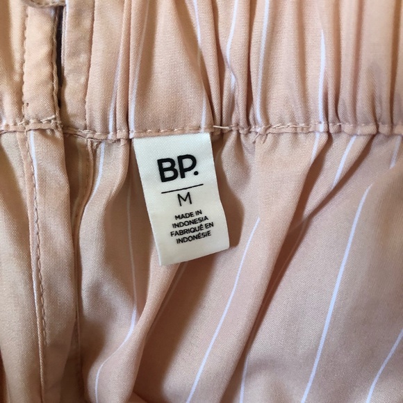 Pink Crop Top - Picture 4 of 4